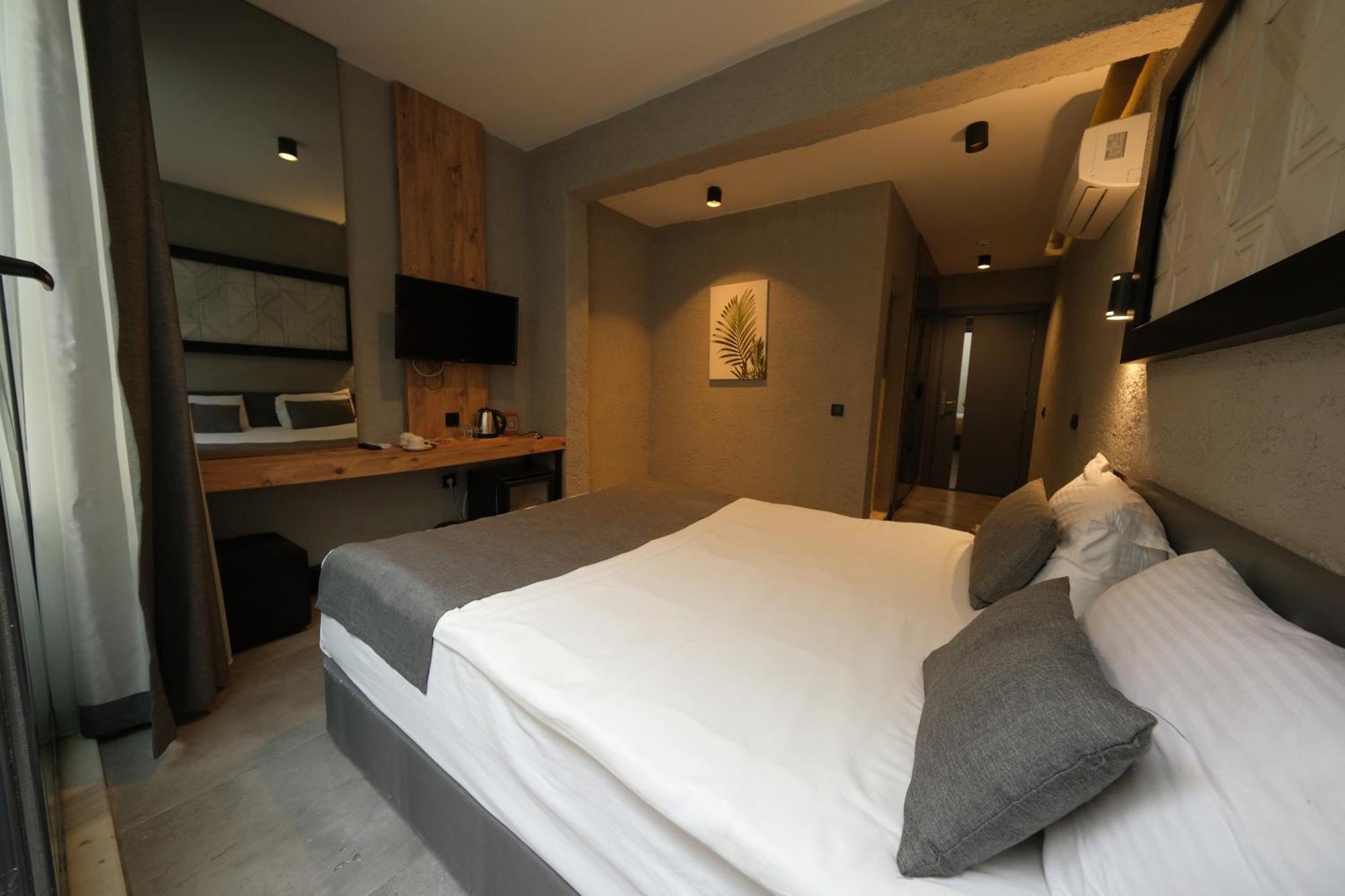 Mielo Lara Hotel Antalya Extérieur photo
